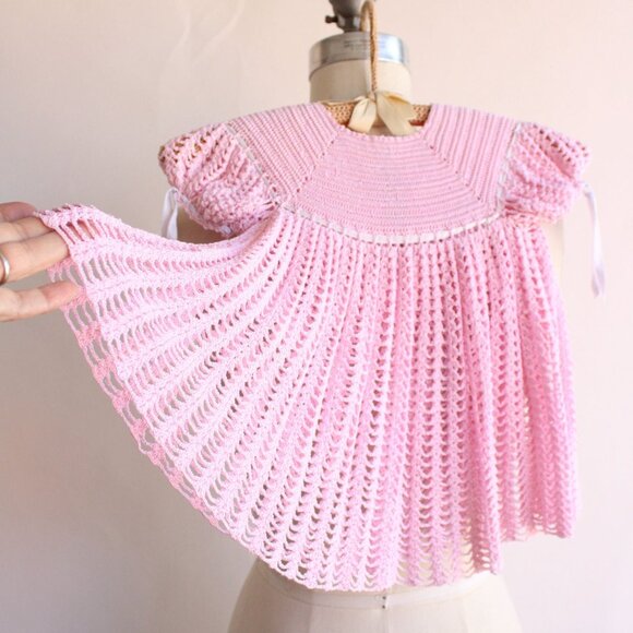 Vintage Baby Dress, Pink Little Girls Frock, Crochet - Picture 9 of 10